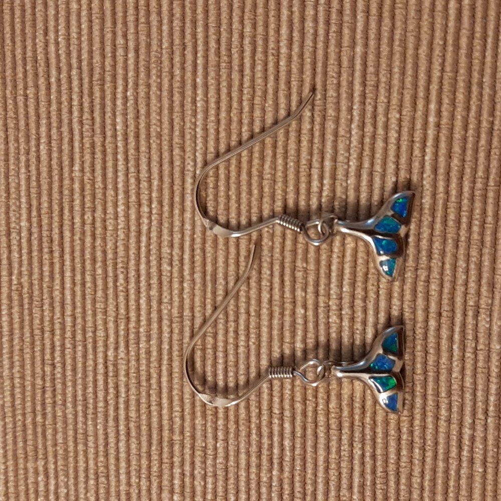 Beautiful lab-created opal and sterling silver whale earrings. Never used.